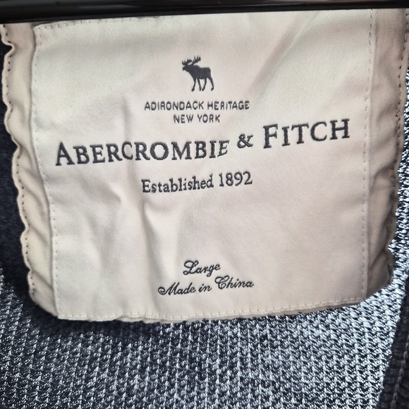 Abercrombie & Fitch Navy Blue Sweater - Picture 3 of 3